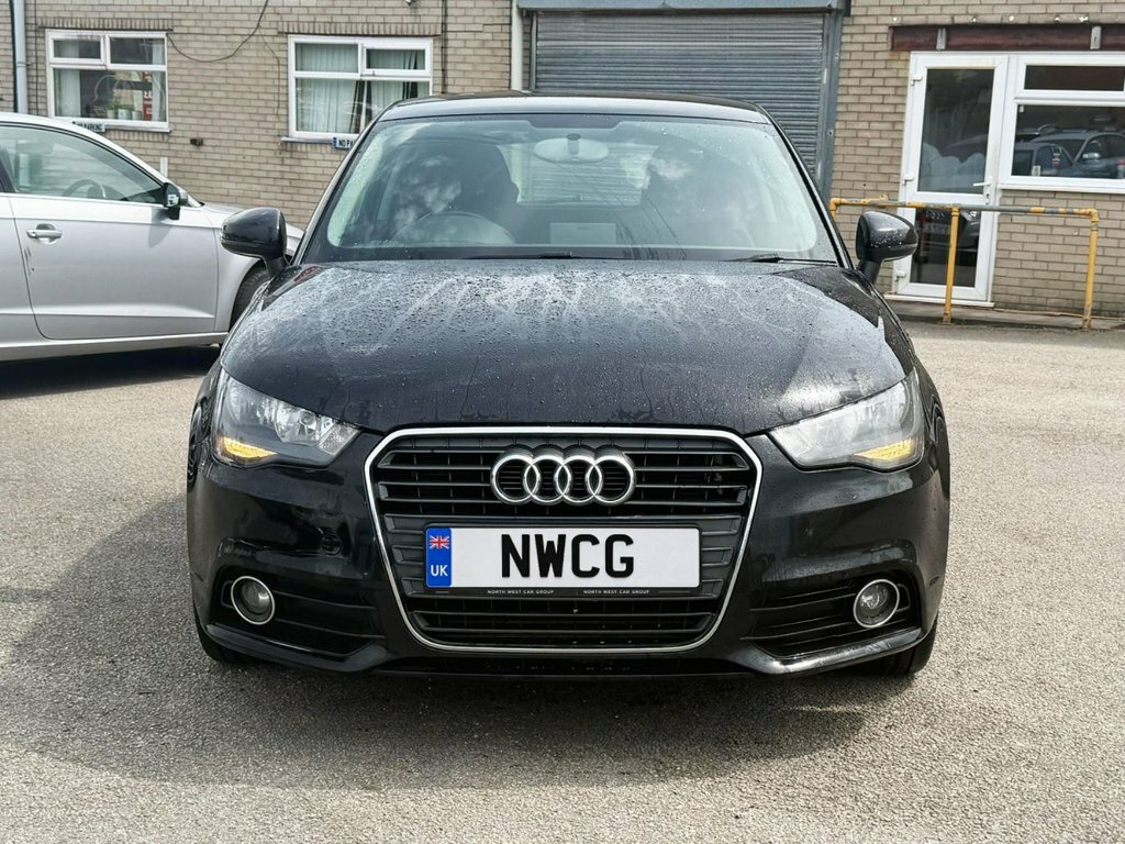 Audi A1 1.6L Sport Black #3