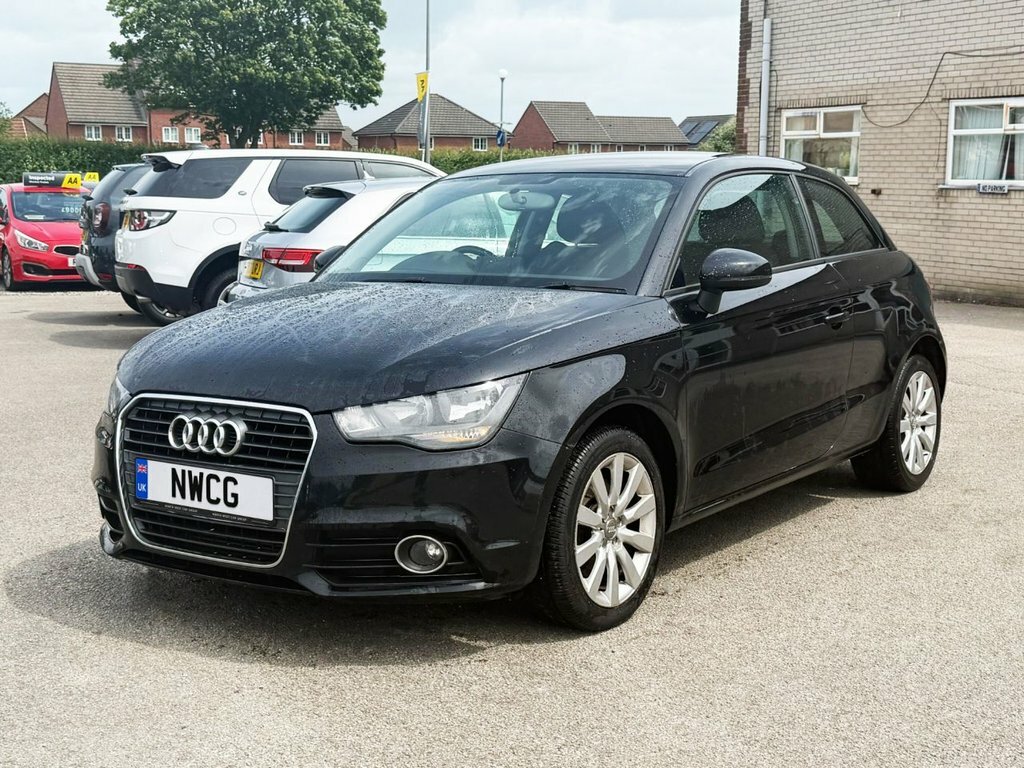Audi A1 1.6L Sport Black #6
