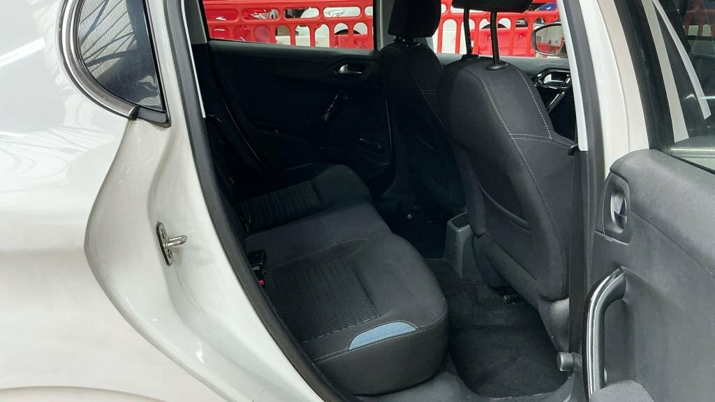 Peugeot 208 Active Blue #10
