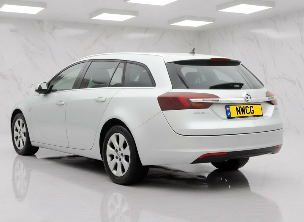 Vauxhall Insignia 2L Sri Nav Silver #3