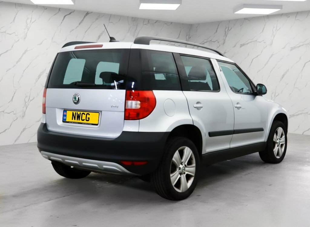 Skoda Yeti 1.2L Se Plus Silver #4
