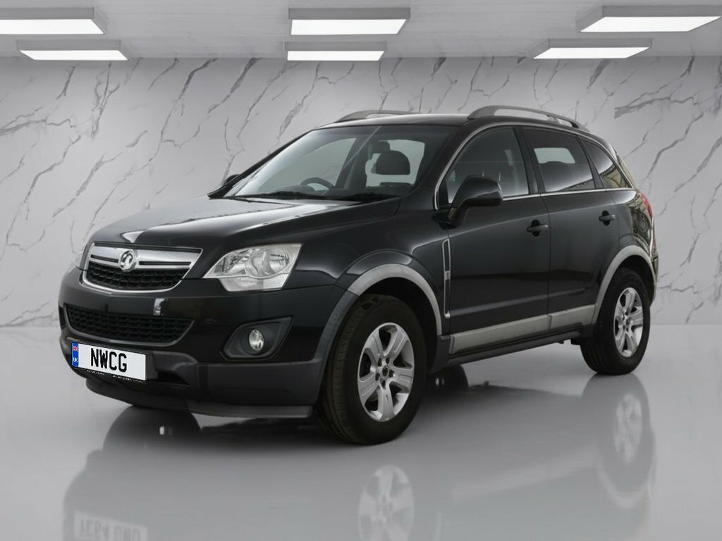 Vauxhall Antara 2.2L Exclusiv Black #2