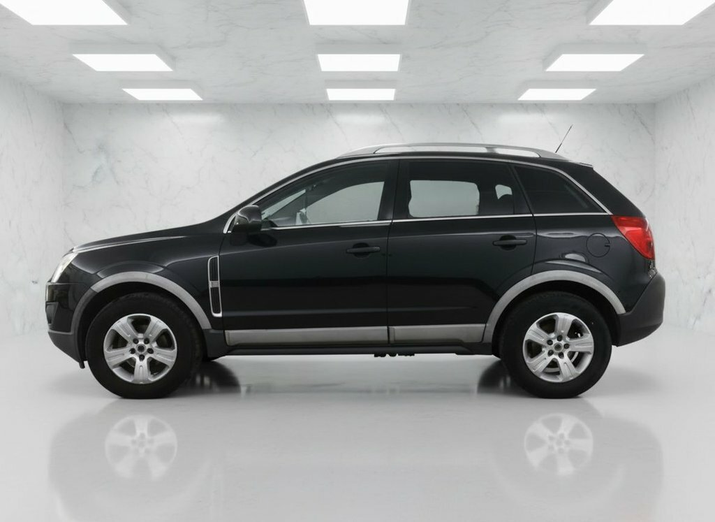 Vauxhall Antara 2.2L Exclusiv Black #5