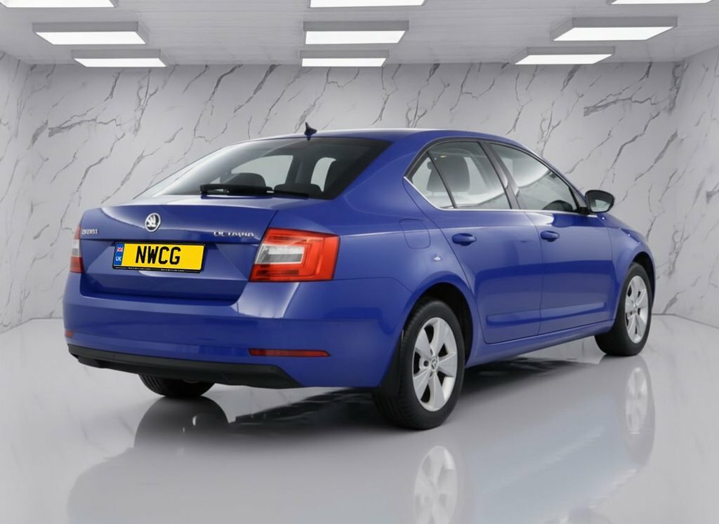 Skoda Octavia 1L Se Technology Blue #4