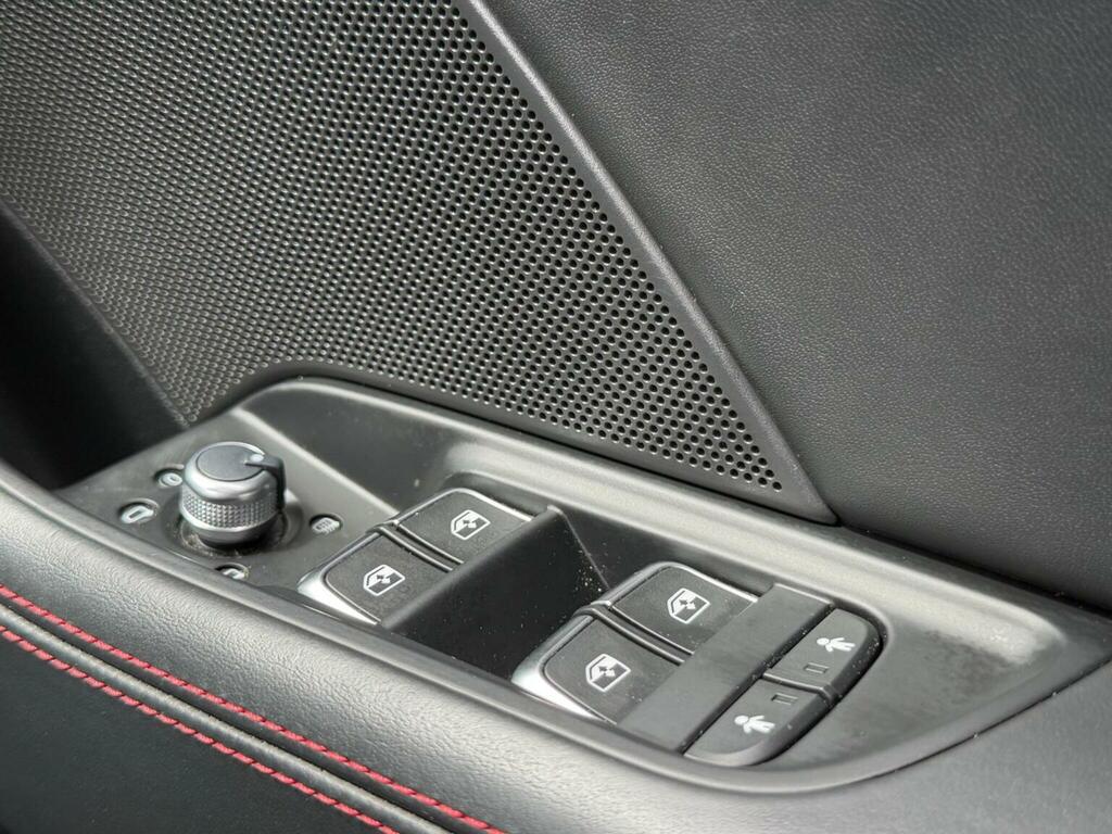 Audi S3 S3 Tfsi Quattro S Tronic #23