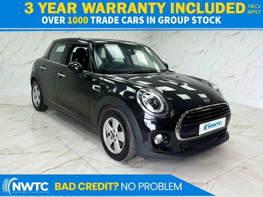 Mini Hatch 1.5L Cooper Black