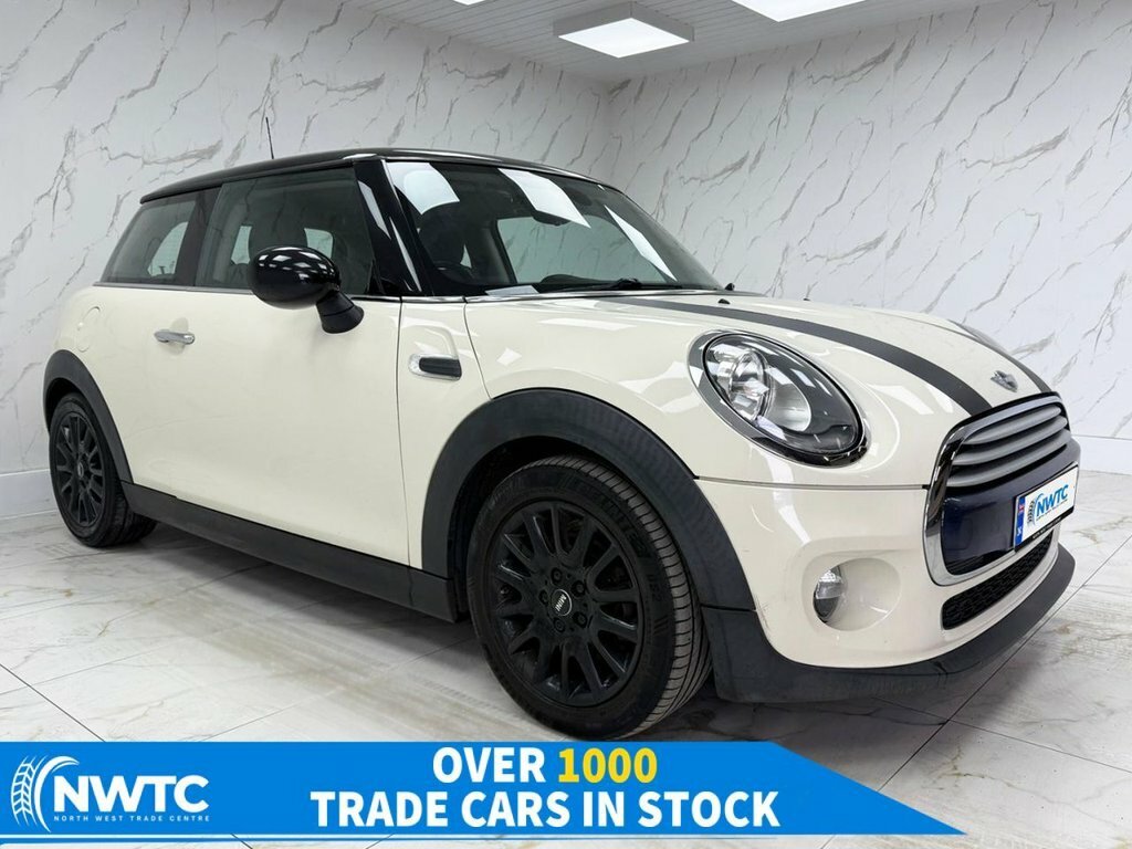 Mini Hatch 1.5L Cooper D White