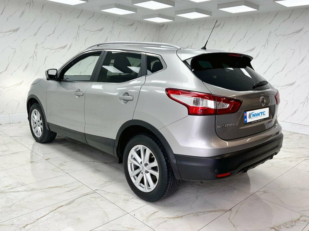Nissan Qashqai 1.6L Tekna Silver #6