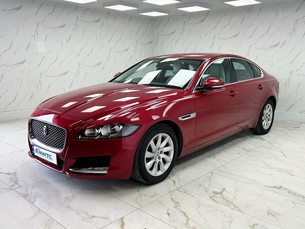 Jaguar XF 2L Prestige Red #5