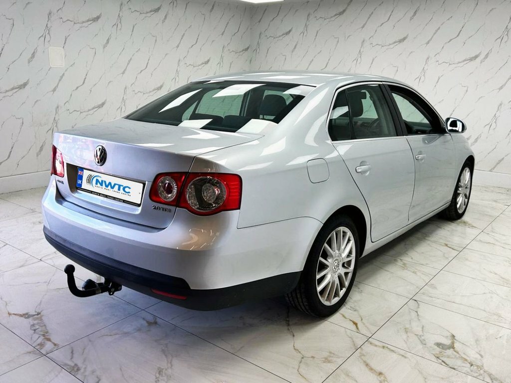 Volkswagen Jetta 2.0 Tdi Blue #9