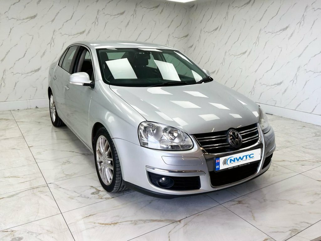Volkswagen Jetta 2L Sport Silver #2