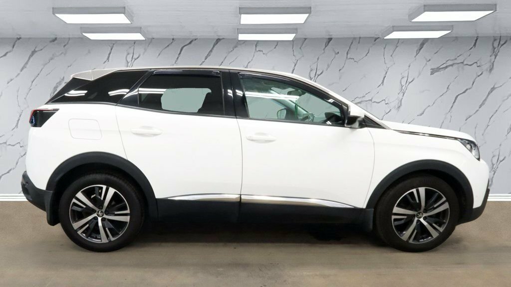 Peugeot 3008 1.2 Puretech Allure Brown #5
