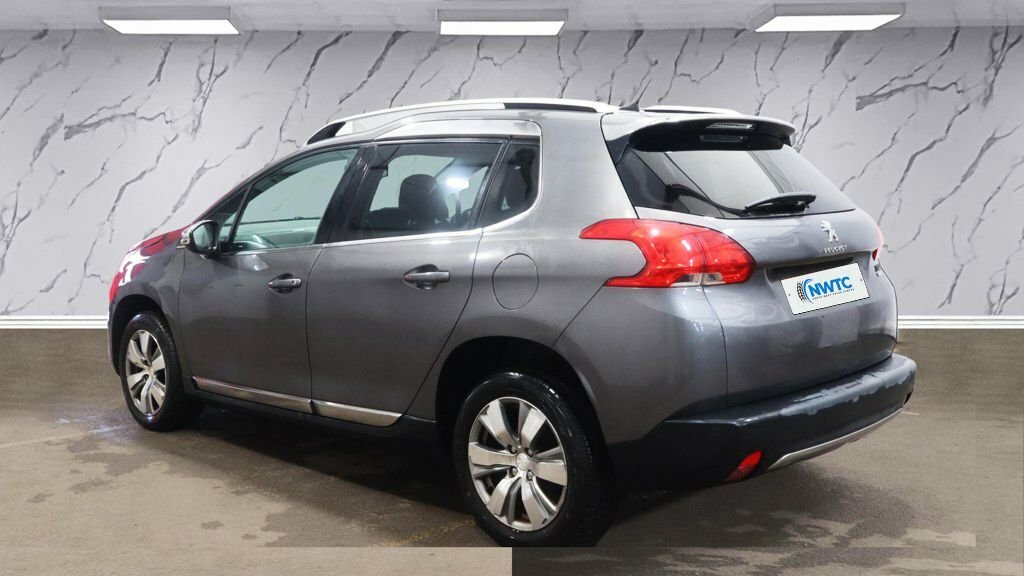 Peugeot 2008 Bluehdi Active White #3