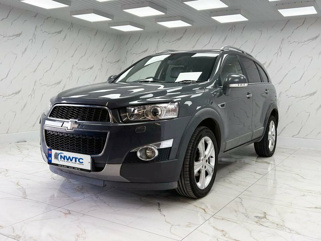 Chevrolet Captiva 2.2L Ltz Grey #4
