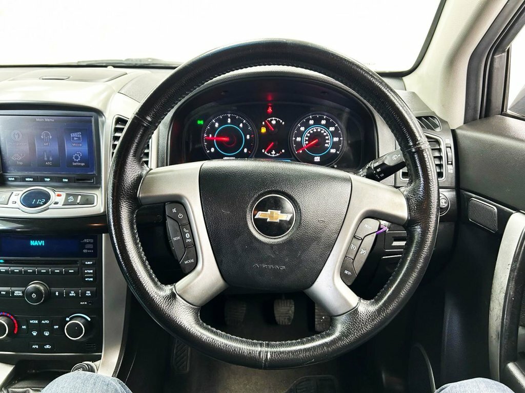 Chevrolet Captiva Lt Black #17