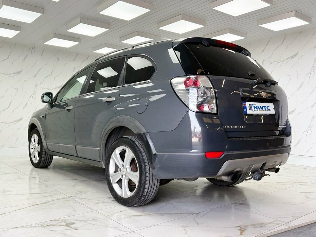 Chevrolet Captiva 2.2L Ltz Grey #6