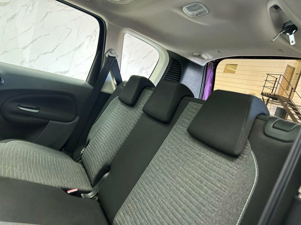 Citroen C3 Picasso Mpv White #18