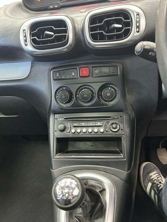 Citroen C3 Picasso Mpv White #16