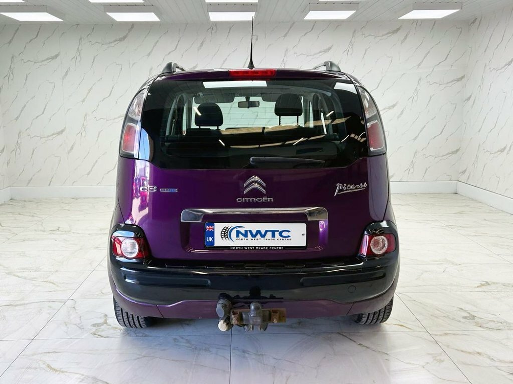 Citroen C3 Picasso Mpv White #8