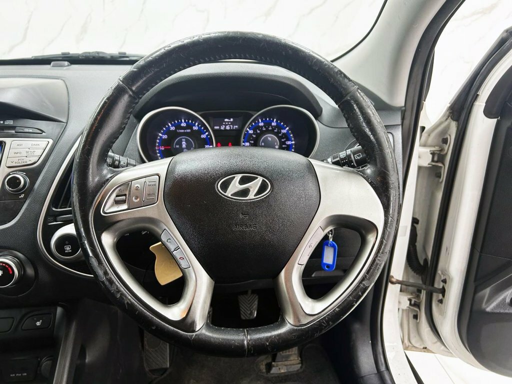 Hyundai Ix35 Ix35 Premium 2Wd Crdi White #16