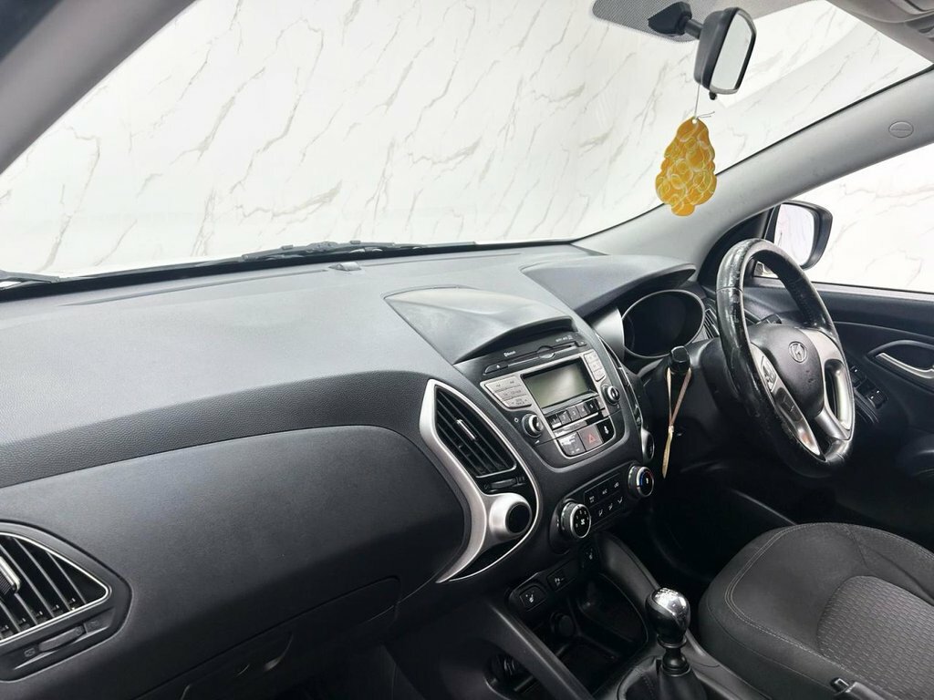 Hyundai Ix35 Ix35 Premium 2Wd Crdi White #12