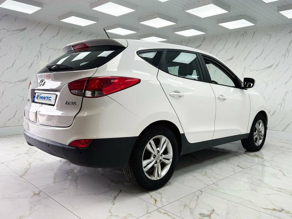 Hyundai Ix35 Ix35 Premium 2Wd Crdi White #10