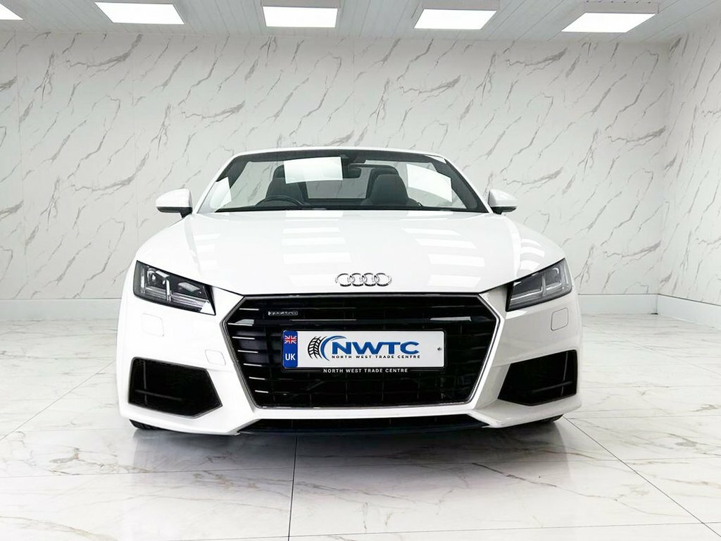 Audi TT 2L S Line White #4