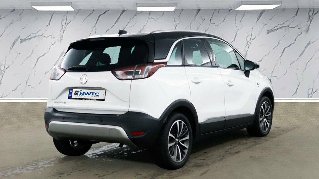 Vauxhall Crossland X 1.2L Elite White #4