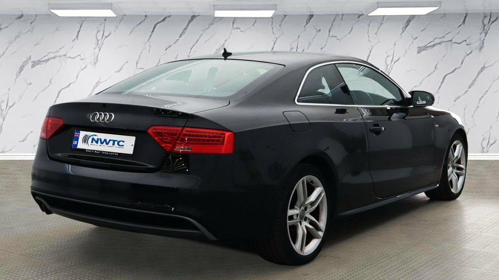 Audi A5 2L S Line Black #4
