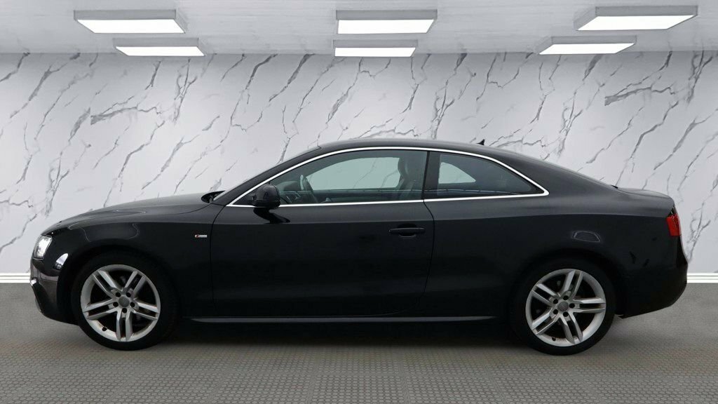 Audi A5 2L S Line Black #6