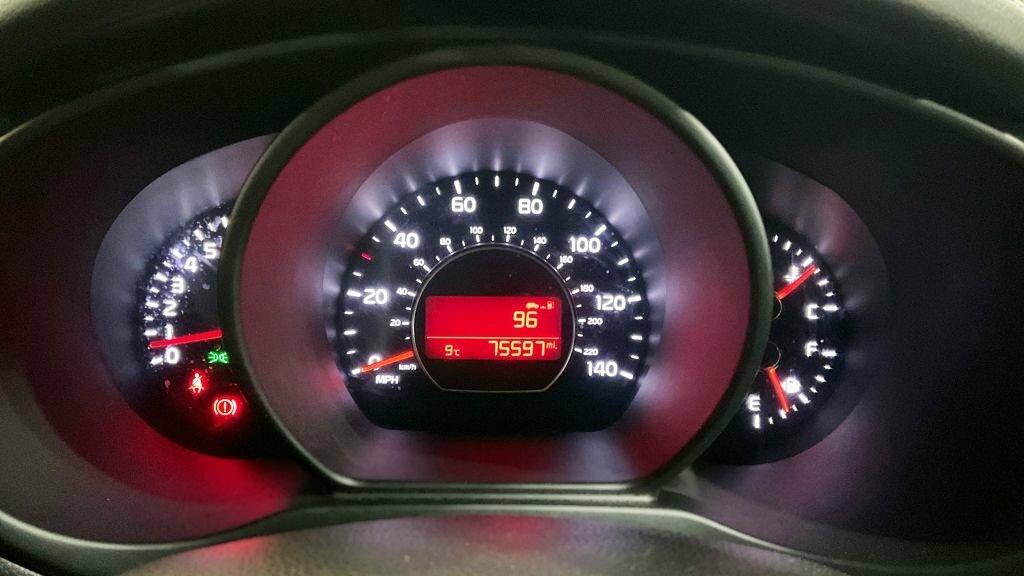 Kia Soul 1.6 Crdi 3 Red #8