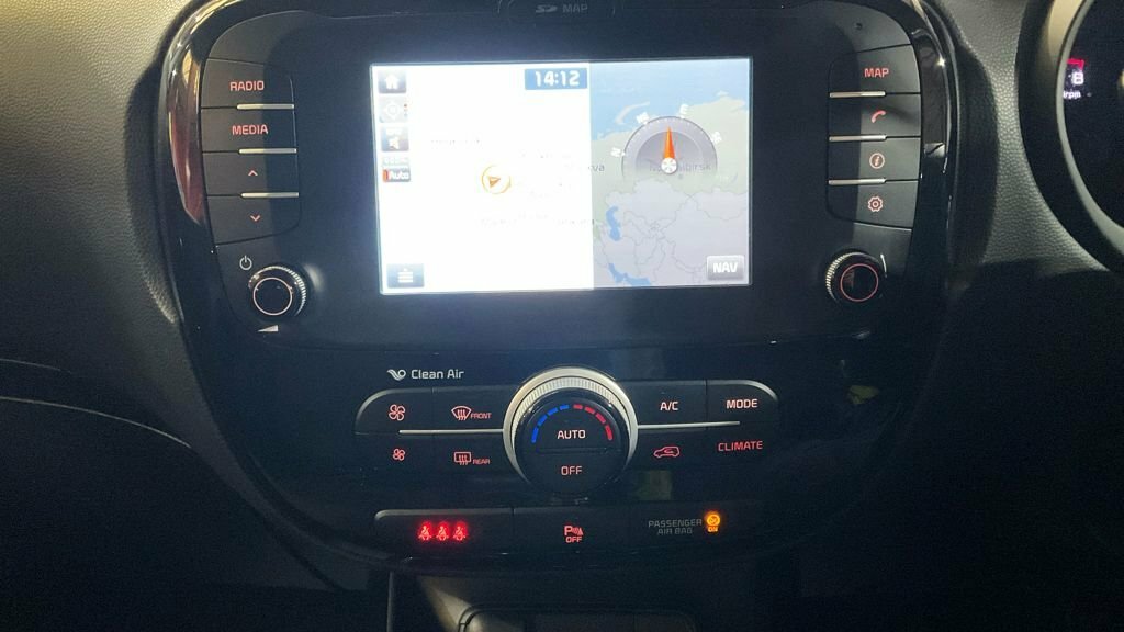 Kia Soul 1.6 Crdi 3 Red #7