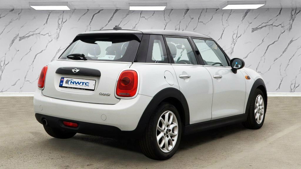 Mini Hatch 1.5L Cooper EGZ6632 Silver #4