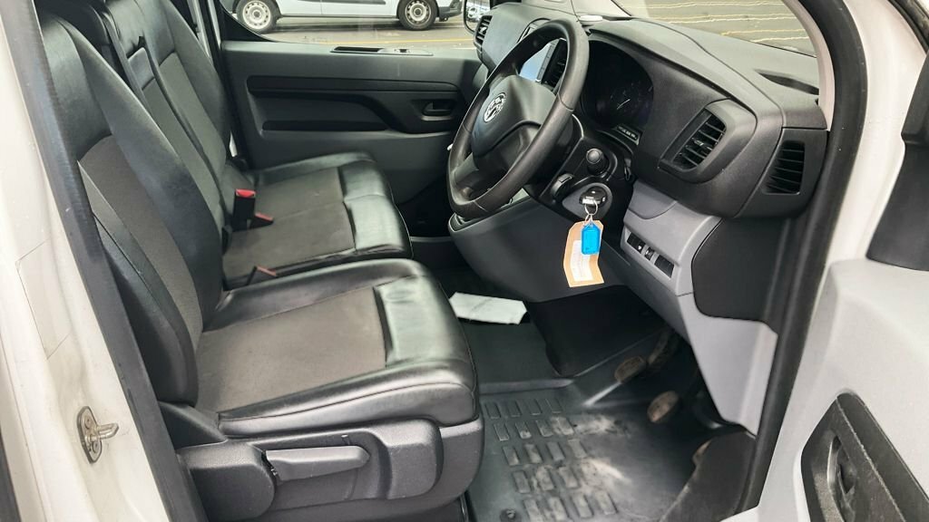 Vauxhall Vivaro 2700 1.5D 100Ps Edition H1 Van Grey #9