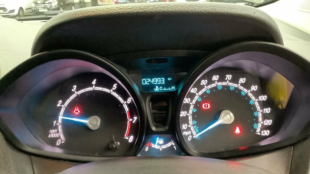 Ford Transit Courier 1L Leader White #6