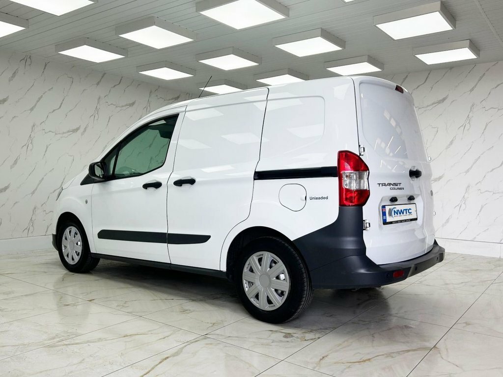 Ford Transit Courier 1L Leader MT22JCV White #6
