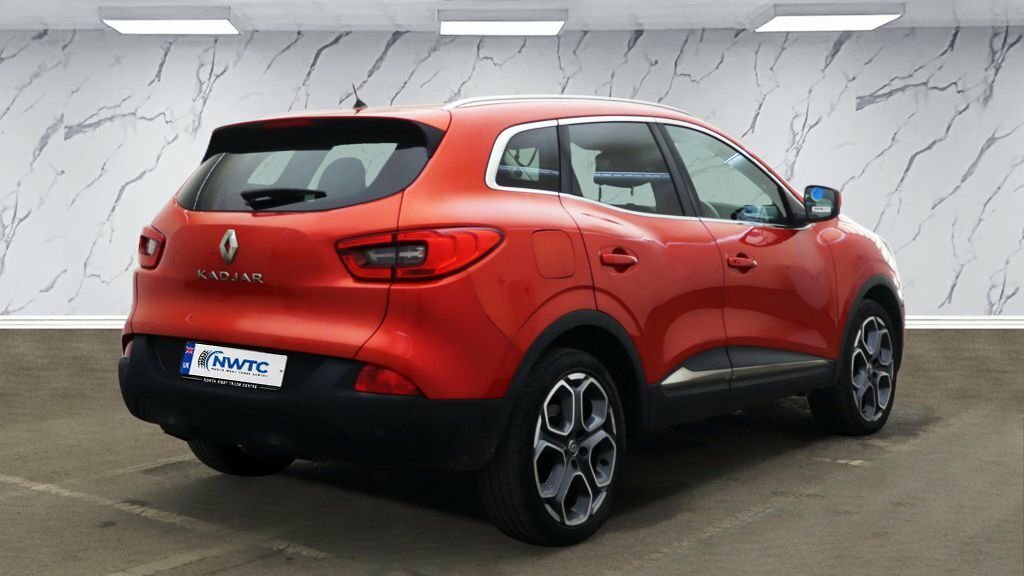 Renault Kadjar 1.2L Dynamique S Nav Red #4