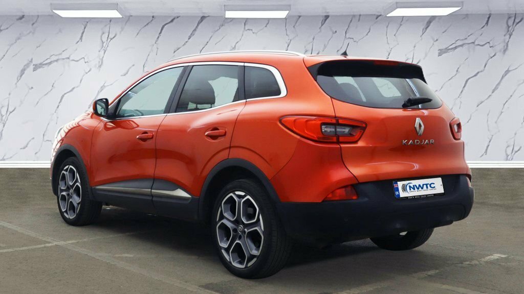 Renault Kadjar 1.2L Dynamique S Nav Red #3