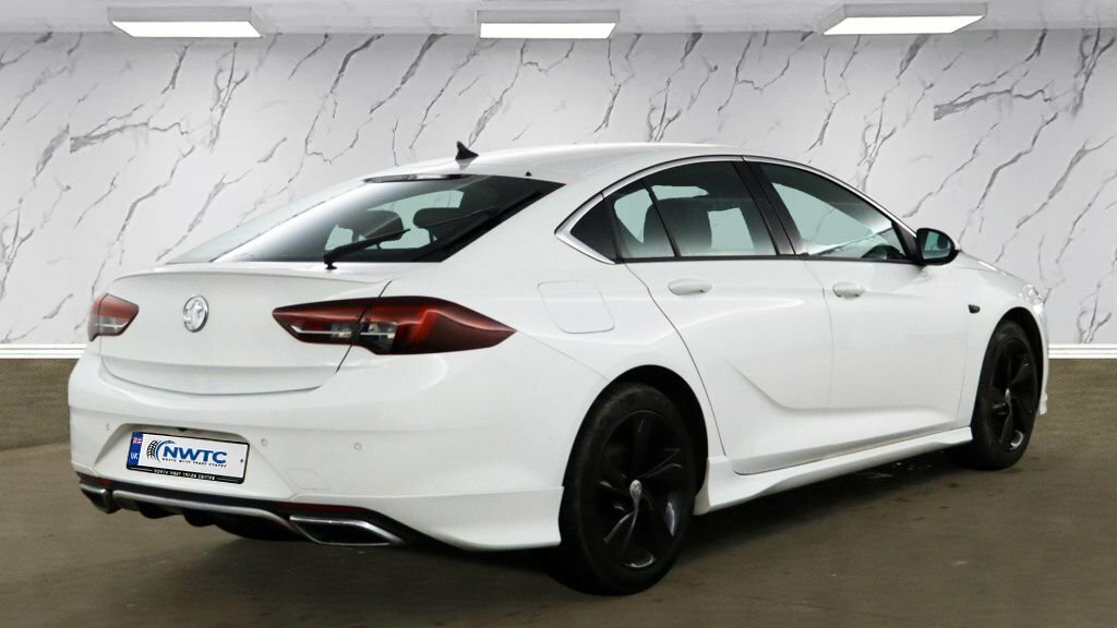 Vauxhall Insignia 1.5L Sri Vx Line Nav White #4