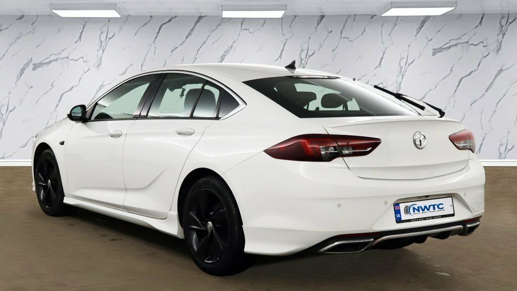 Vauxhall Insignia 1.5L Sri Vx Line Nav White #3