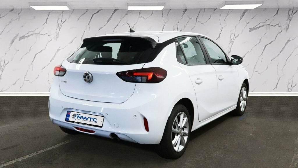 Vauxhall Corsa 1.2L Se Premium DL70WRU White #4