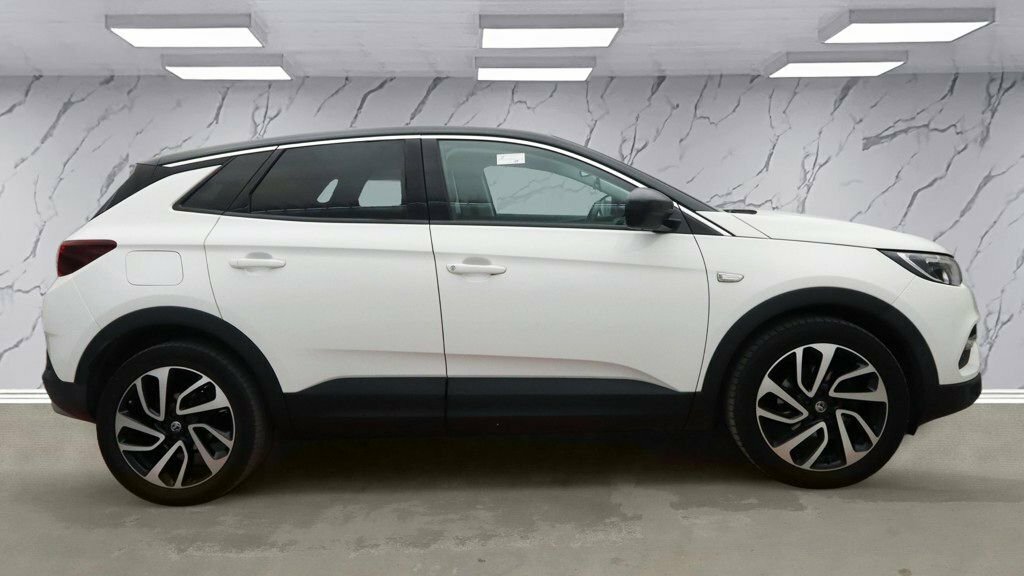 Vauxhall Grandland X 1.2L Elite Nav White #5