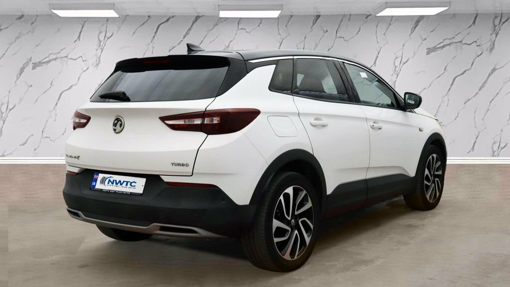 Vauxhall Grandland X 1.2L Elite Nav White #4