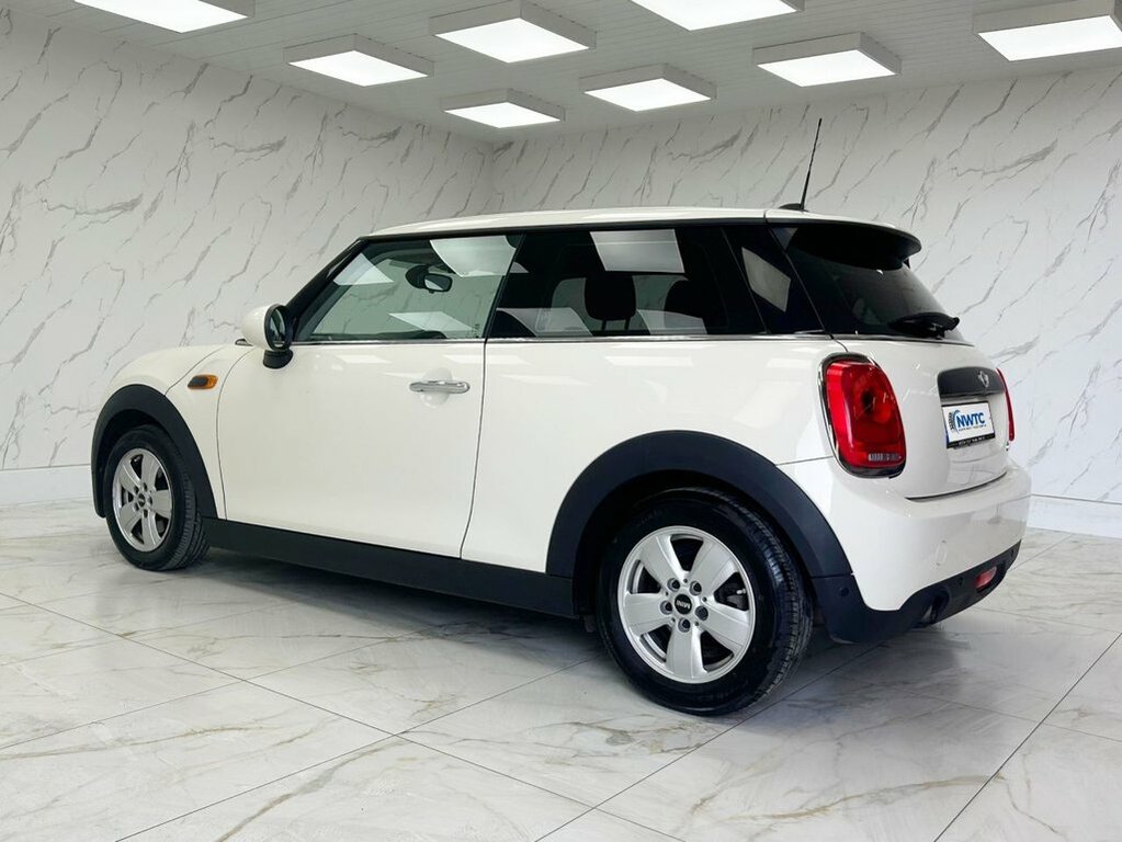Mini Hatch 1.2L One White #6