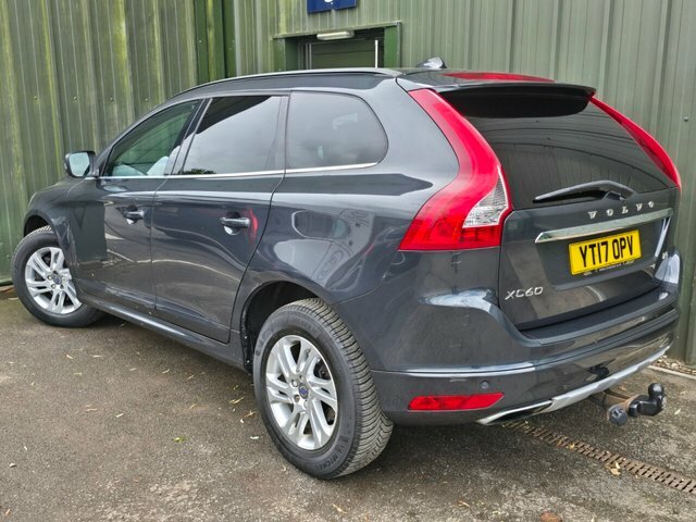 Volvo XC60 2.0 T5 Se Nav Suv Euro 6 S S 24 YT17OPV Grey #2