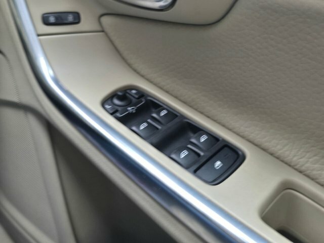 Volvo V60 Se 2.0 161Bhp Silver #27