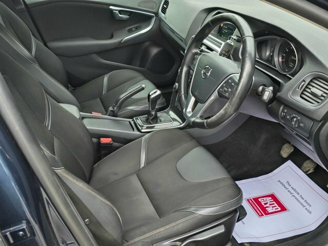 Volvo V40 2.0 D2 Inscription Silver #13