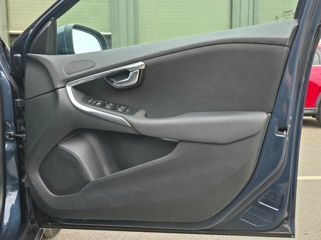 Volvo V40 2.0 D2 Inscription Silver #14