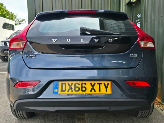 Volvo V40 2.0 D2 Inscription Silver #7