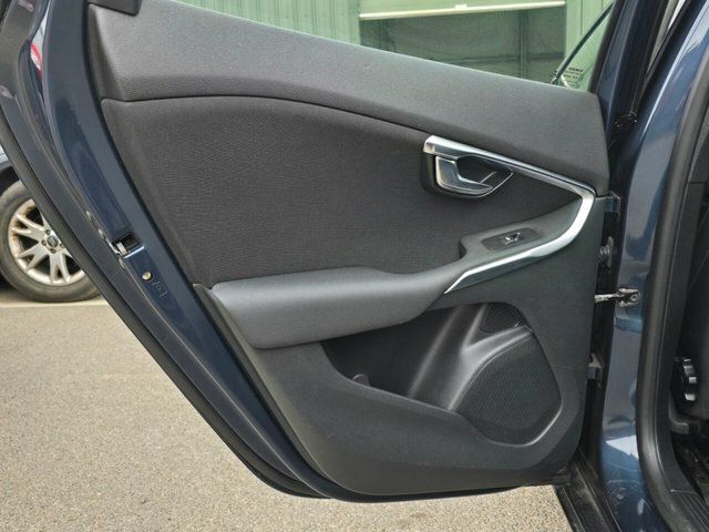 Volvo V40 2.0 D2 Inscription Silver #21